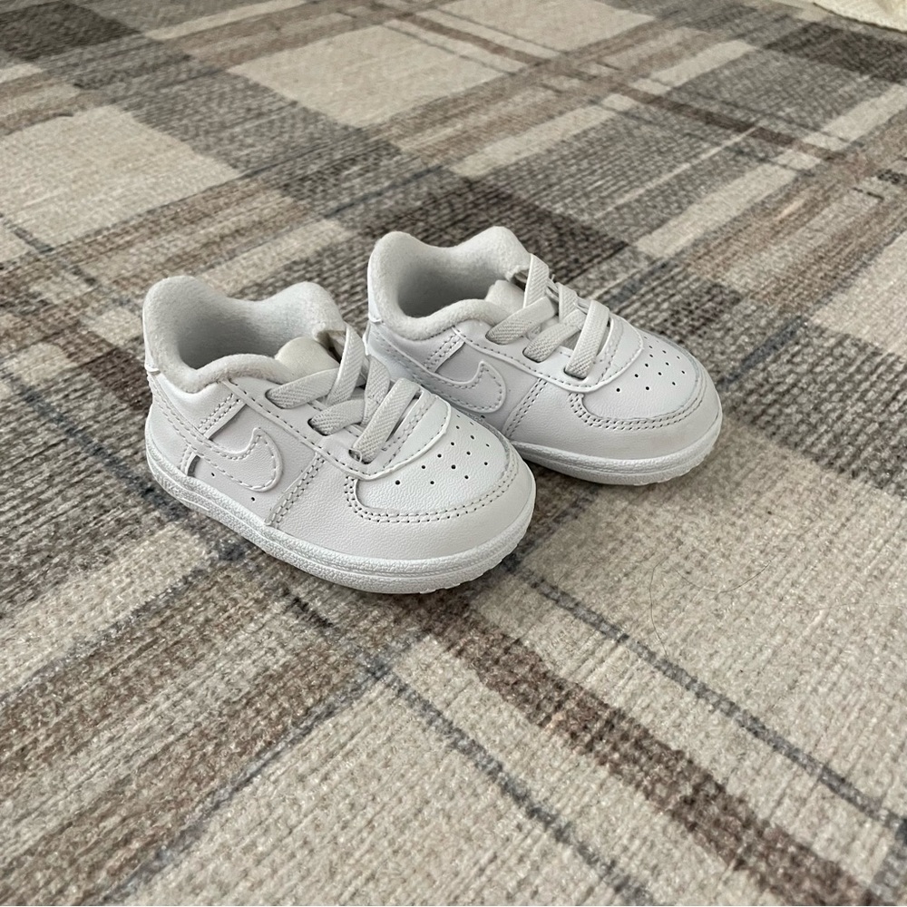 Nike Force 1 Crib Baby Sneaker